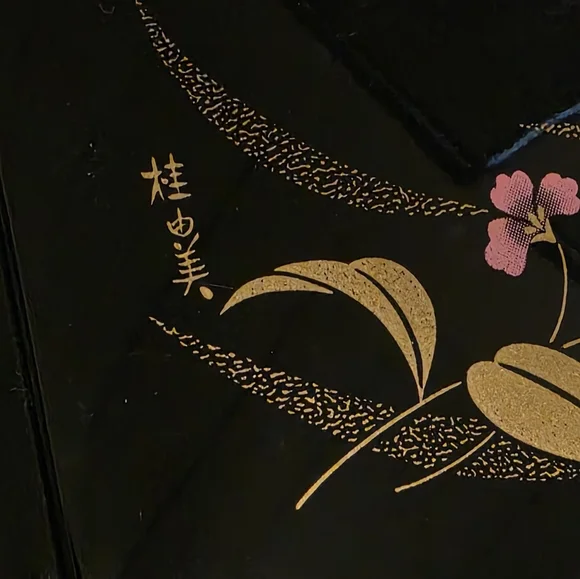 Yumi Katsura Floral Octagonal Lacquerware Bento / Storage Box – New in Box
